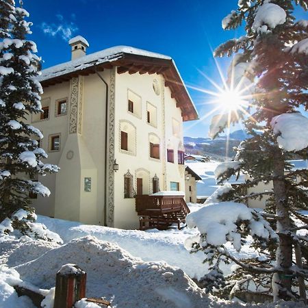 White Pine Lodge Livigno Buitenkant foto
